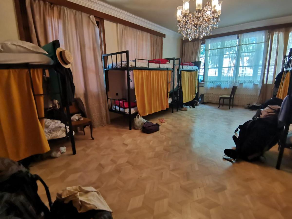 European Backpackers 欧洲背包客&大厨房 Hostel Tbilisi Bagian luar foto